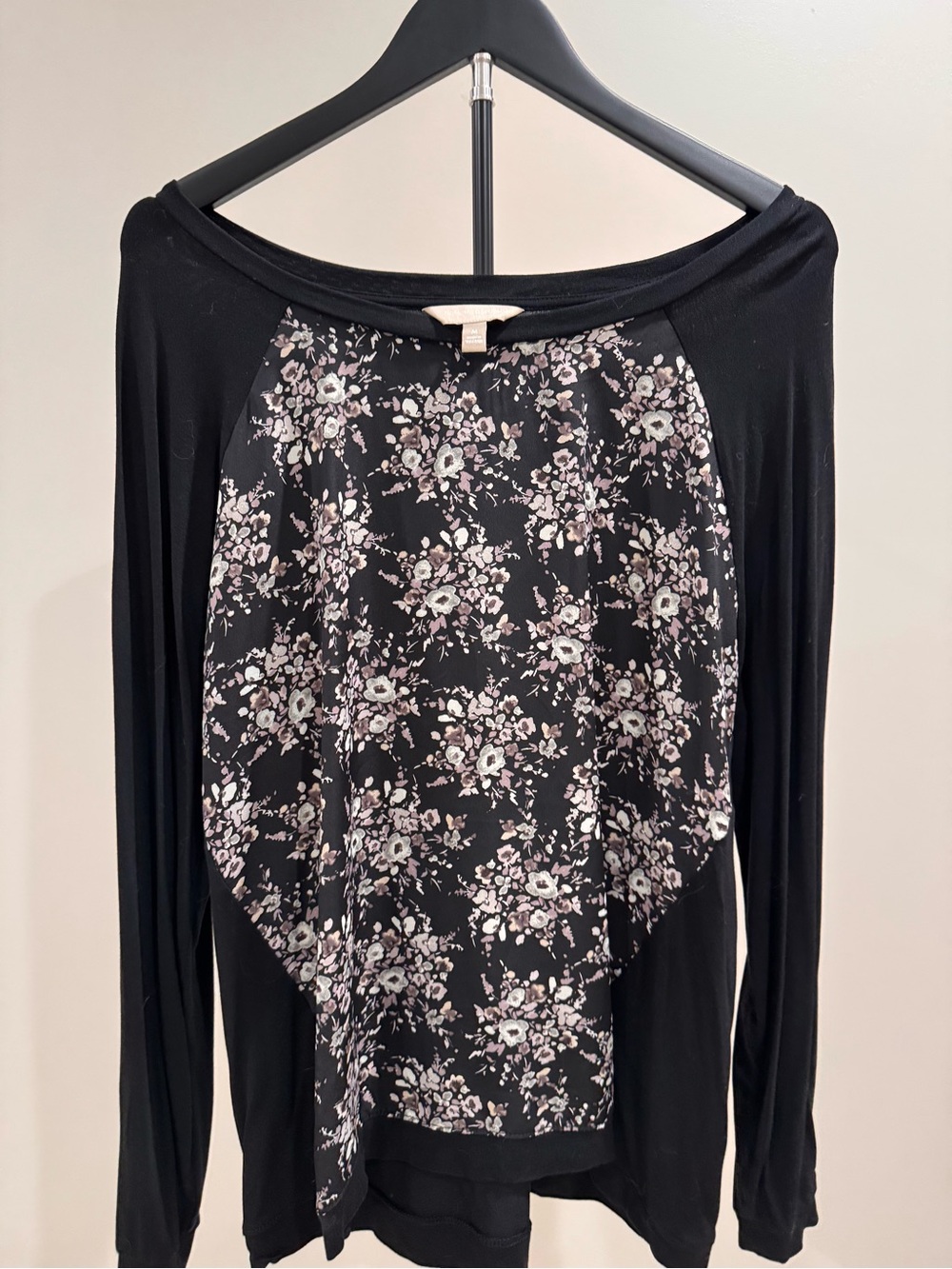 Banana Republic Black Floral Raglan Long Sleeve Top